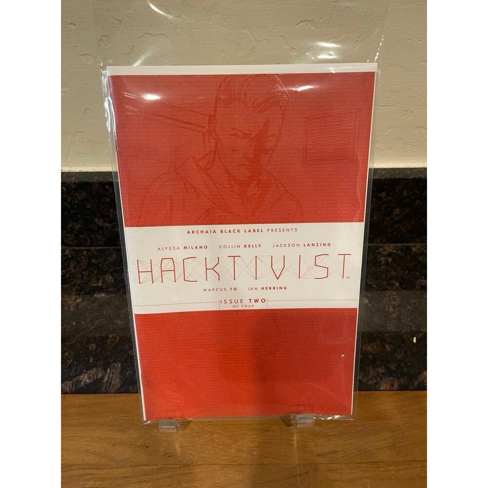 Hacktivist #2 (Archaia Black Label) -